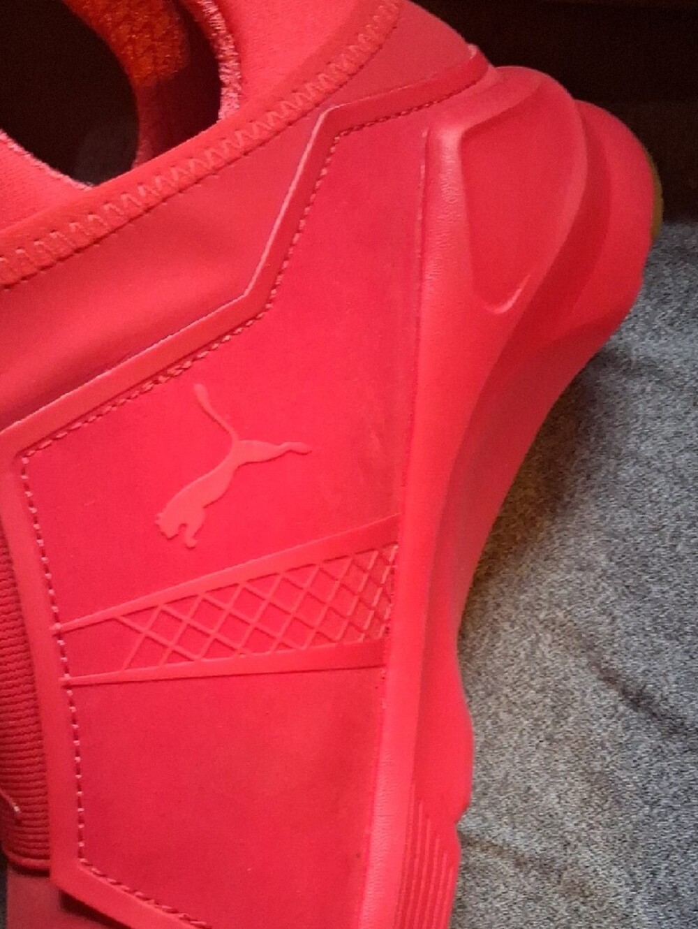 Puma All-Red Slip-On High Tops - Picture 3 of 5